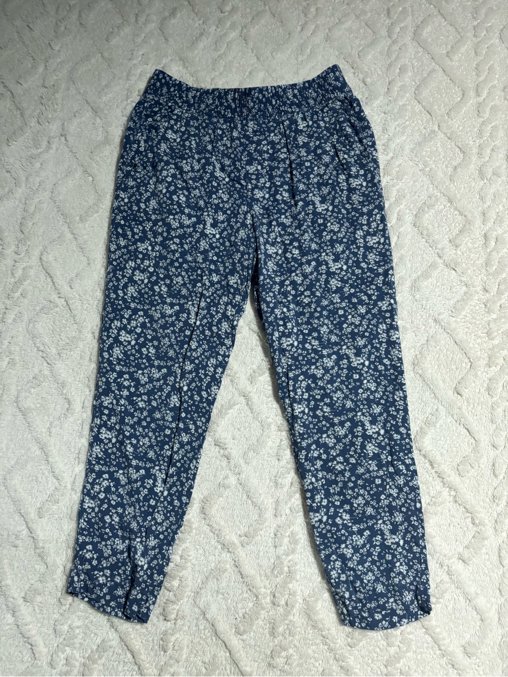 Blue/white pants small